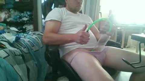 Snapshot of firedawg88 chatting on January 12, 4:45 pm firedawg88 online show from January 12, 4:45 pm