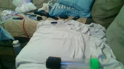 Snapshot of firedawg88 chatting on March 8, 9:40 pm firedawg88 online show from March 8, 9:40 pm