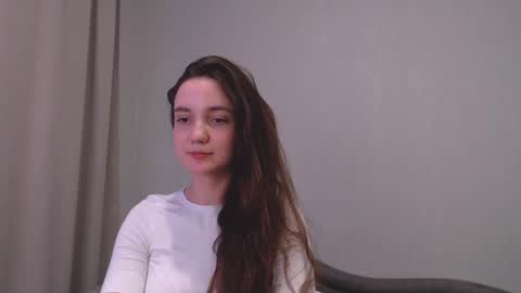 fireflies_fly_ online show from March 12, 10:07 pm