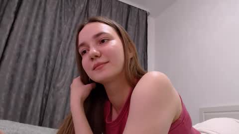 Snapshot of fireflies_fly_ chatting on November 2, 7:49 pm fireflies_fly_ online show from November 2, 7:49 pm