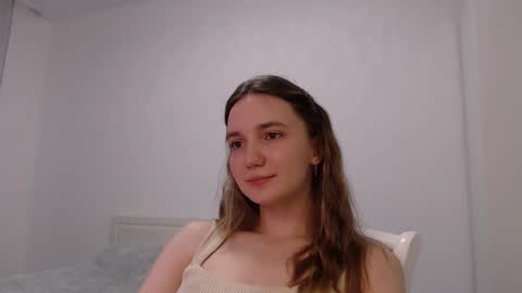 Snapshot of fireflies_fly_ chatting on January 13, 6:35 pm fireflies_fly_ online show from January 13, 6:35 pm