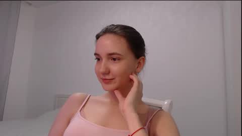 Snapshot of fireflies_fly_ chatting on March 13, 7:53 pm fireflies_fly_ online show from March 13, 7:53 pm