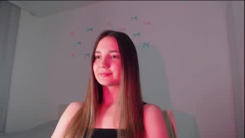 fireflies_fly_ online show from April 22, 7:59 pm