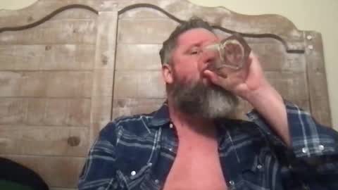 Snapshot of firemedic190 chatting on November 29, 3:20 am firemedic190 online show from November 29, 3:20 am