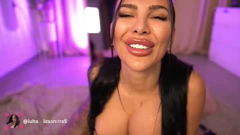 Snapshot of firesbomb777 chatting on February 12, 8:20 am Fires Bomb 777 online show from February 12, 8:20 am