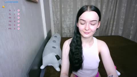 ALICESTEVEVECTOR pvt open  online show from February 10, 3:21 pm