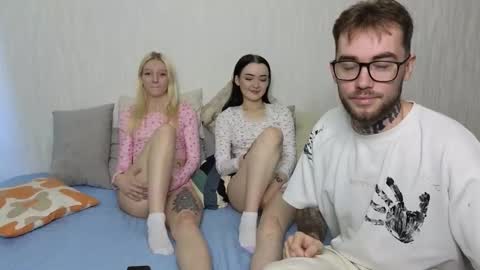 ALICESTEVEVECTOR pvt open  online show from September 18, 3:30 am