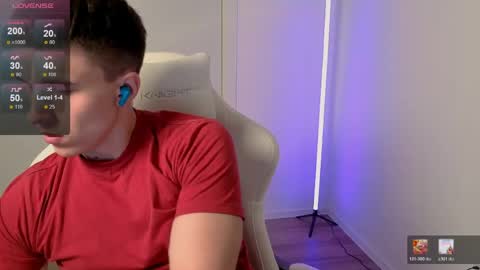 first_mark online show from May 26, 7:37 am