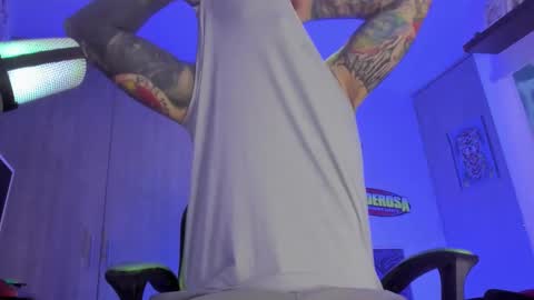 Snapshot of fisherrman666 chatting on November 11, 1:27 am fisherrman666 online show from November 11, 1:27 am