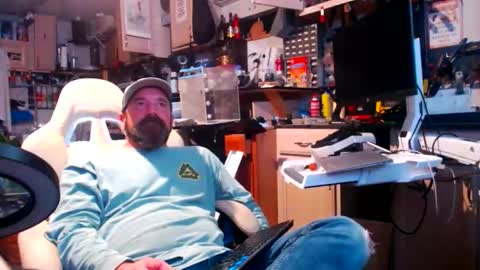 fishyfishy6460 online show from November 13, 3:49 am