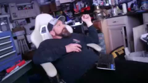 fishyfishy6460 online show from April 3, 2:42 am