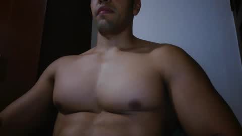 fitchestabs_69 online show from May 21, 8:27 pm