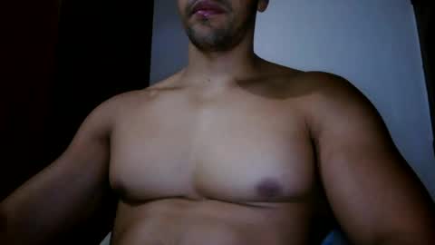 Snapshot of fitchestabs_69 chatting on July 20, 1:42 am fitchestabs_69 online show from July 20, 1:42 am