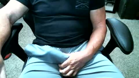 fitguy40 online show from August 7, 9:06 pm