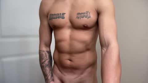 fithornyandtatted online show from December 1, 9:09 pm