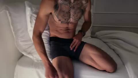 fitjacques online show from June 24, 2:54 am