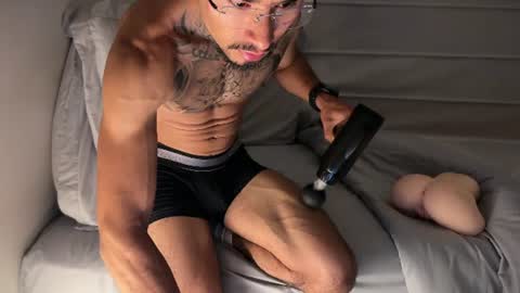 fitjacques online show from July 8, 3:55 am