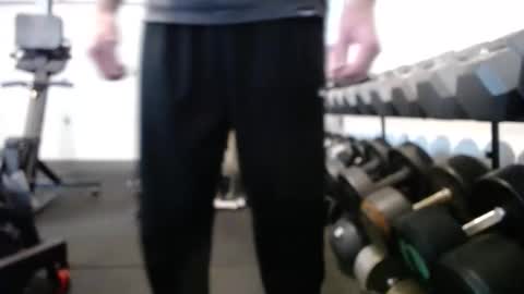 Snapshot of fitshow75 chatting on December 16, 7:21 pm Links in Bio below online show from December 16, 7:21 pm