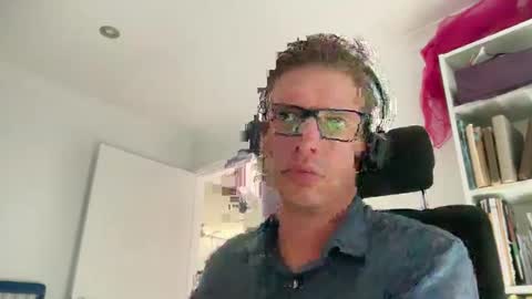 fiw404952 online show from March 17, 5:44 am