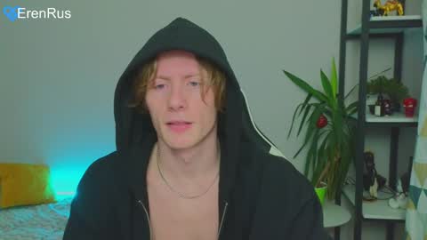 Snapshot of fixsicki chatting on January 16, 3:02 am Eren. online show from January 16, 3:02 am