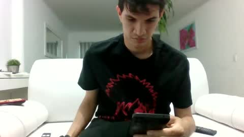 Snapshot of flacohotsexy chatting on February 24, 1:24 am Charles mi new  TWT Flacousa1 online show from February 24, 1:24 am