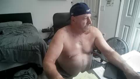 Florida guy online show from August 2, 4:11 am