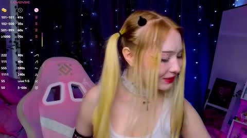 Snapshot of flaircorell chatting on September 24, 4:05 am Sophie online show from September 24, 4:05 am