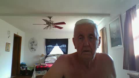 flamale65to online show from May 6, 9:09 pm