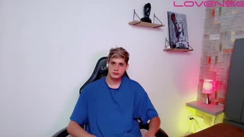 Snapshot of flaquito___ chatting on April 5, 8:28 pm Flaquito online show from April 5, 8:28 pm