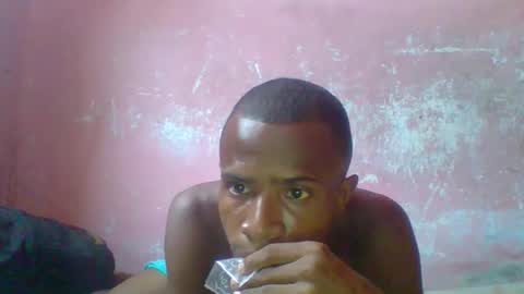 Snapshot of flavio459851 chatting on February 11, 9:31 am flavio459851 online show from February 11, 9:31 am