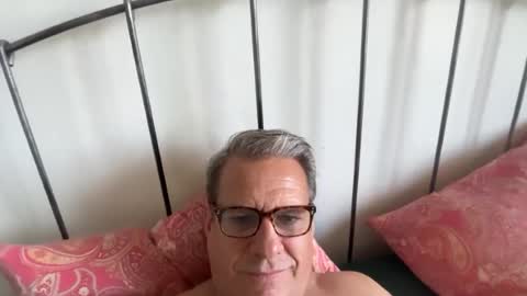 flavor1972 online show from June 17, 9:34 am
