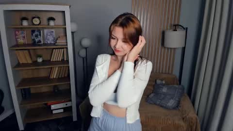 Cheryl 3 online show from October 9, 1:31 pm