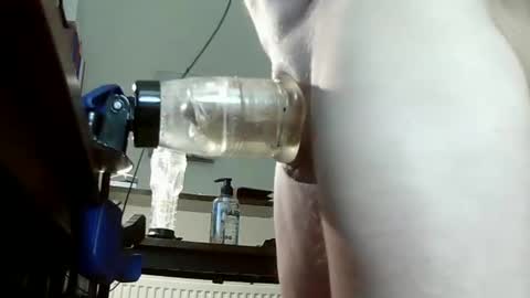 Snapshot of fleshlight4246 chatting on December 9, 8:23 pm UK Fleshlight Fucker online show from December 9, 8:23 pm