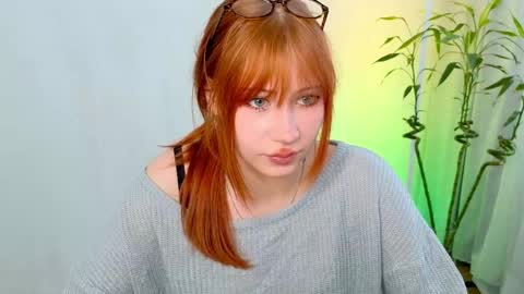fleur_fox online show from May 28, 9:28 am