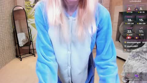 FlexiMona online show from April 5, 10:18 pm