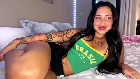 Snapshot of flexyroxxxy chatting on February 18, 3:31 am Roxy online show from February 18, 3:31 am