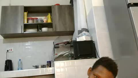 Snapshot of flirty_ebony chatting on February 19, 10:39 pm flirty_ebony online show from February 19, 10:39 pm