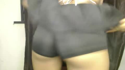 flirty_xxbonny online show from May 29, 11:25 pm
