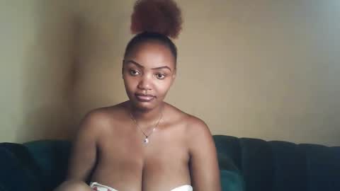 flirtymimie online show from November 17, 1:39 pm