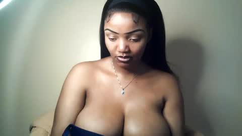 Snapshot of flirtymimie chatting on June 18, 9:14 am flirtymimie online show from June 18, 9:14 am