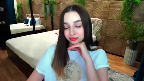 Snapshot of flirtyspark chatting on June 18, 4:13 am Agata online show from June 18, 4:13 am