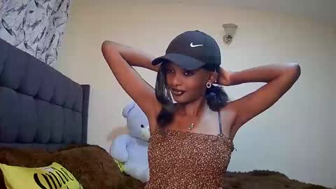 Snapshot of flirtyy_sheery chatting on December 7, 11:34 pm sheery online show from December 7, 11:34 pm