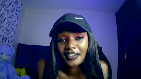 Snapshot of flirtyy_sheery chatting on February 6, 2:26 pm sheery online show from February 6, 2:26 pm