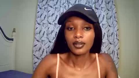 Snapshot of flirtyy_sheery chatting on February 21, 6:40 am sheery online show from February 21, 6:40 am