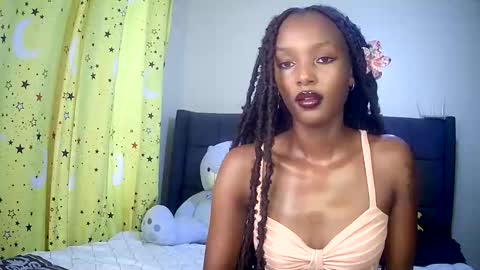 Snapshot of flirtyy_sheery chatting on October 12, 12:26 pm sheery online show from October 12, 12:26 pm