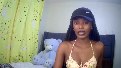 Snapshot of flirtyy_sheery chatting on October 14, 4:02 am sheery online show from October 14, 4:02 am