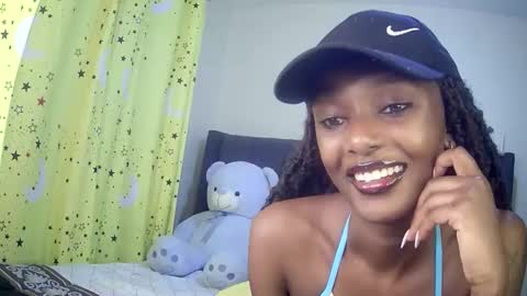 Snapshot of flirtyy_sheery chatting on October 16, 5:41 am sheery online show from October 16, 5:41 am