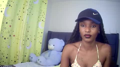 Snapshot of flirtyy_sheery chatting on October 21, 5:52 am sheery online show from October 21, 5:52 am