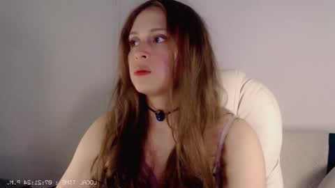 flor3citarockera online show from November 28, 12:24 am