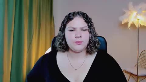 florenceanderson_ online show from September 18, 7:54 am